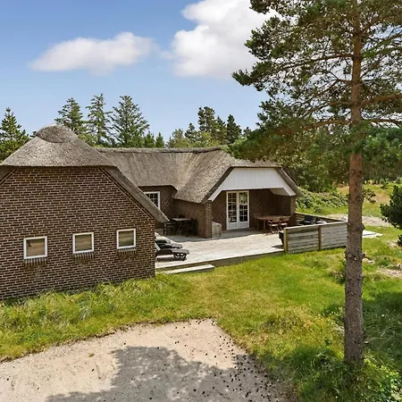 Feriehus Cozy In With Sauna Blåvand