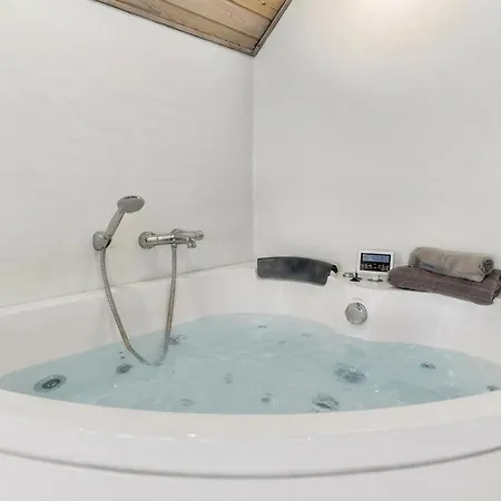 Nyaraló Cozy In With Sauna *
